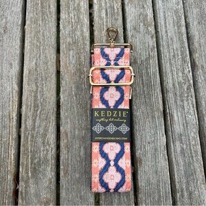 Nwt‎ Kedzie Embroidered Interchangeable Bag Strap in the color verona